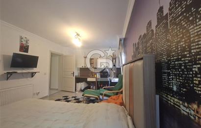 Bostanlı'da Satılık 4+1 Dubleks Daire Geniş ve Ferah!