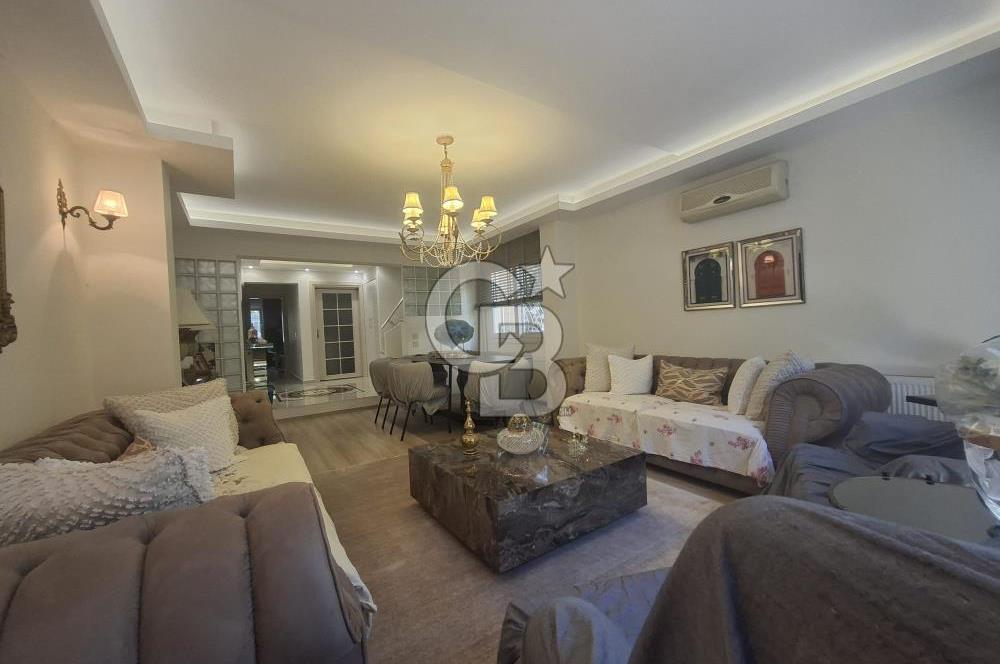 Bostanlı'da Satılık 4+1 Dubleks Daire Geniş ve Ferah!