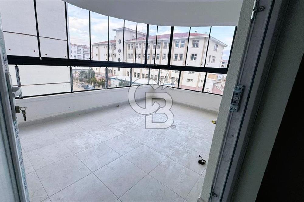 Yenikent'te Ayrıcalıklı Lokasyon da Sıfır 3+1