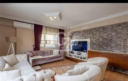 Bornova'nın En İyi Lokasyonunda Tadilatlı Satılık 3+1 Daire