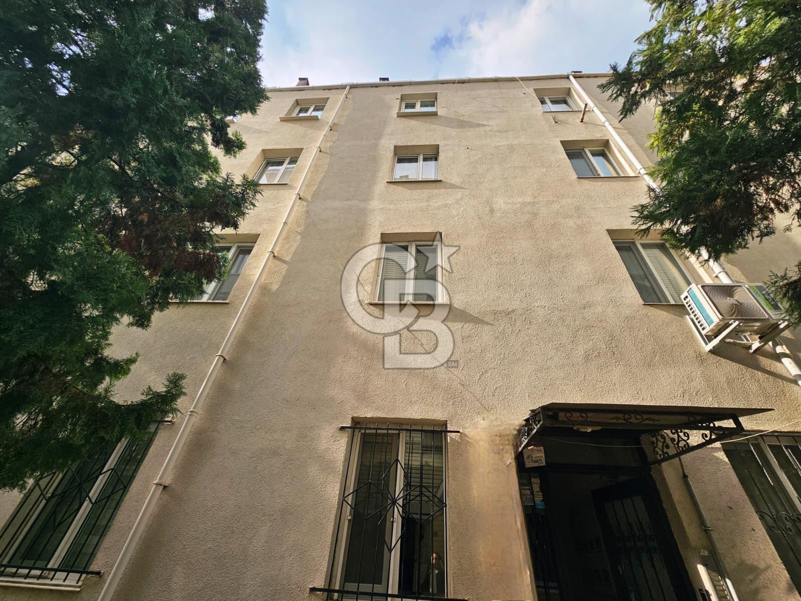 BALÇOVA KİPA KARŞISI SATILIK BAHÇE TERASLI DOĞALGAZLI DAİRE