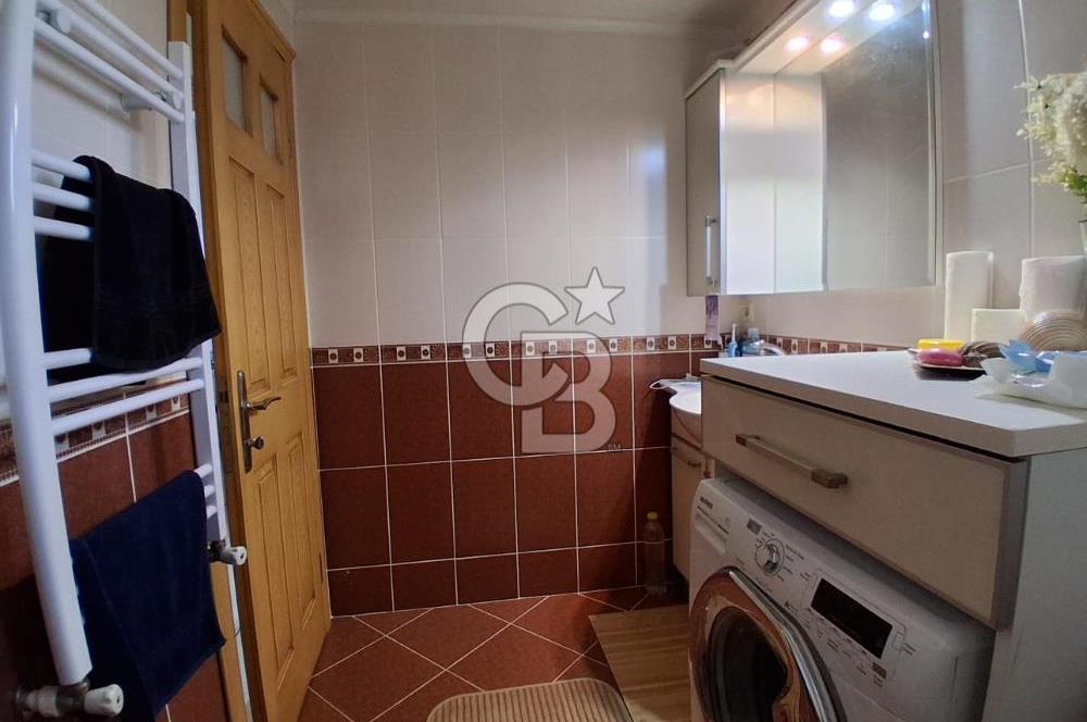 Güzelbahçe Kahramandere de Satılık Deniz Manzaralı Geniş Villa