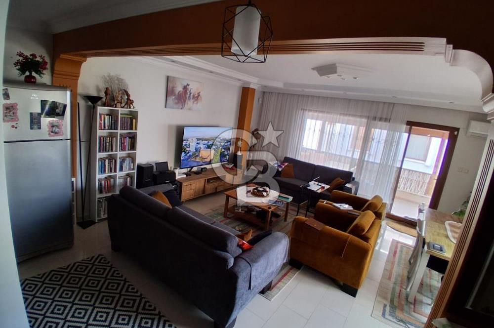 Güzelbahçe Kahramandere de Satılık Deniz Manzaralı Geniş Villa