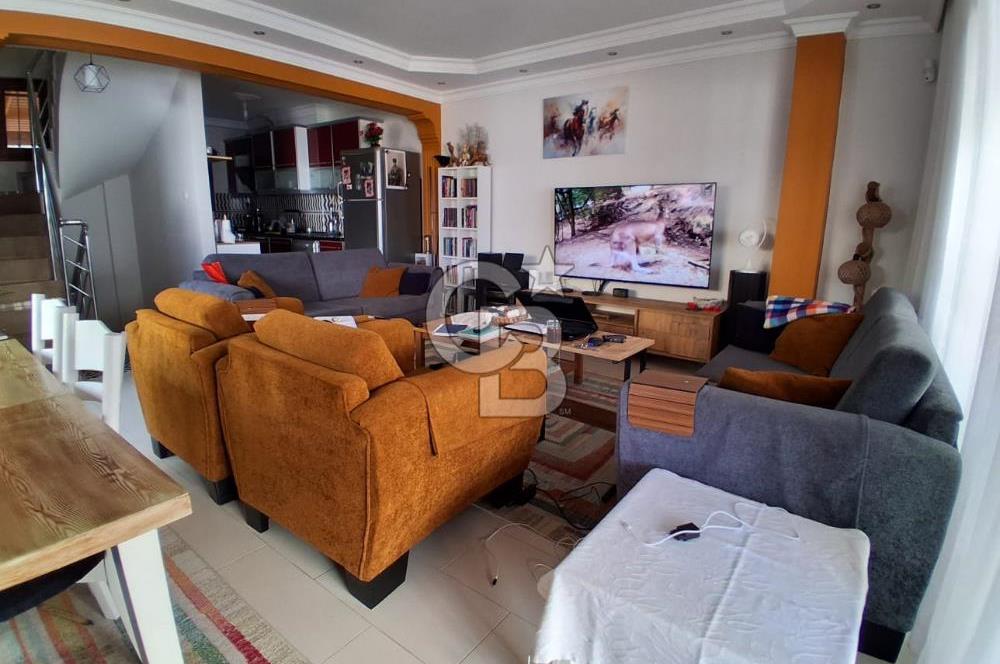 Güzelbahçe Kahramandere de Satılık Deniz Manzaralı Geniş Villa