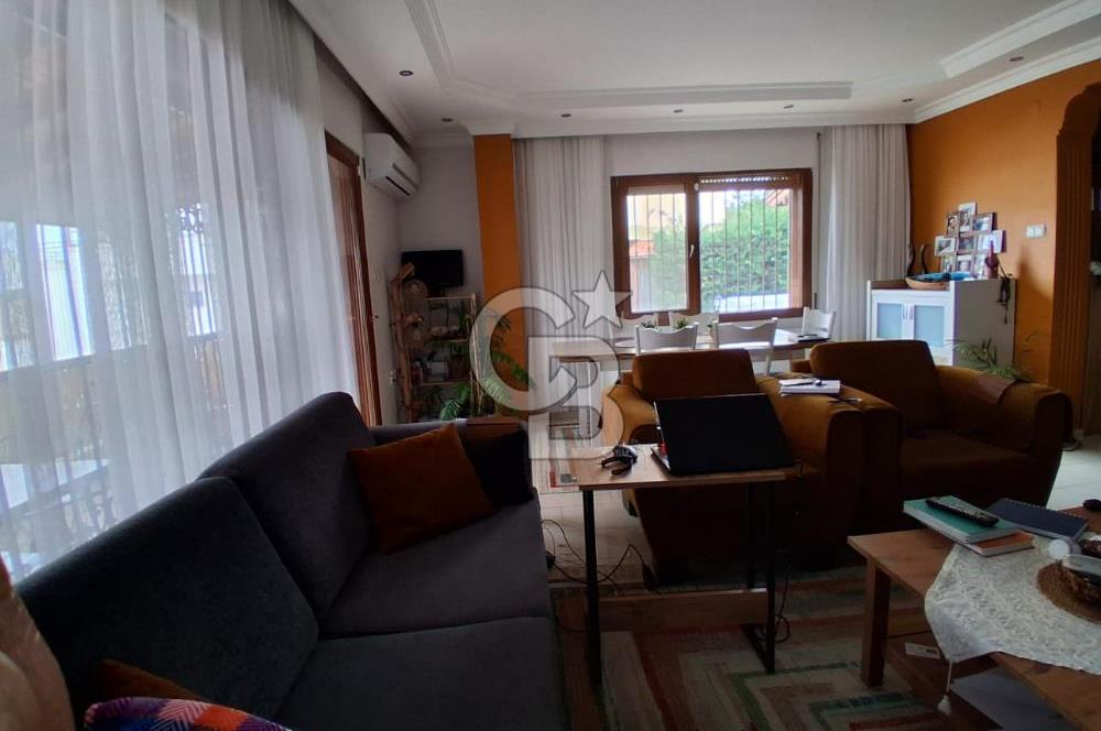 Güzelbahçe Kahramandere de Satılık Deniz Manzaralı Geniş Villa