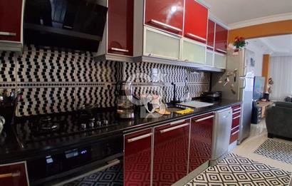 Güzelbahçe Kahramandere de Satılık Deniz Manzaralı Geniş Villa