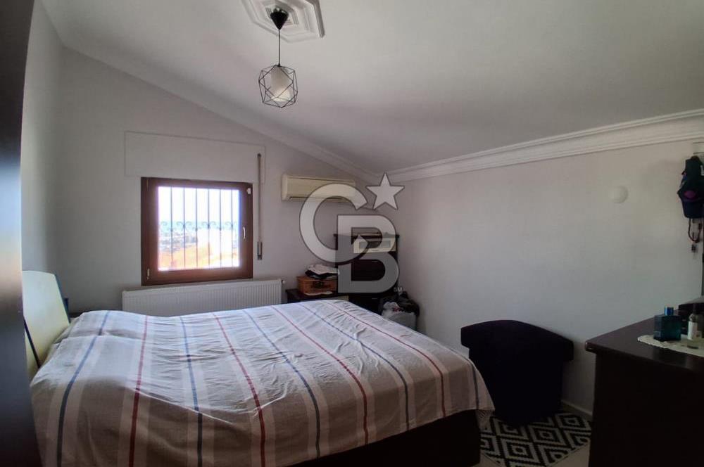 Güzelbahçe Kahramandere de Satılık Deniz Manzaralı Geniş Villa