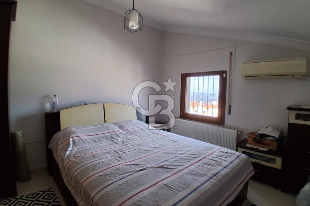 Güzelbahçe Kahramandere de Satılık Deniz Manzaralı Geniş Villa