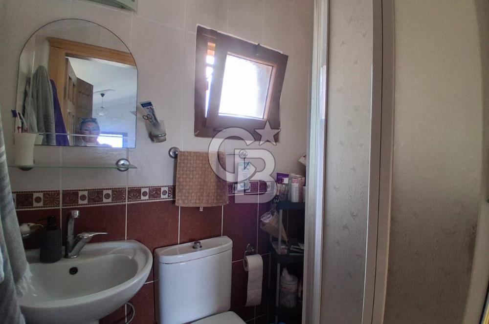 Güzelbahçe Kahramandere de Satılık Deniz Manzaralı Geniş Villa