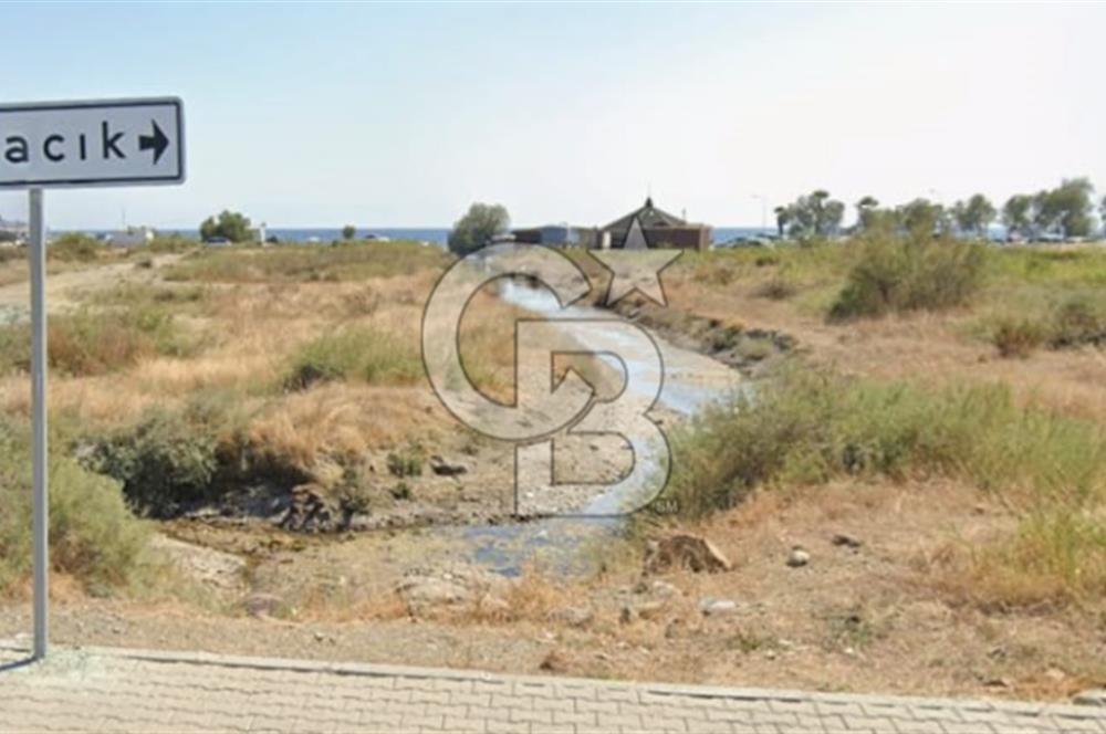 Akarca Sahilde Denize Sıfır Tarla