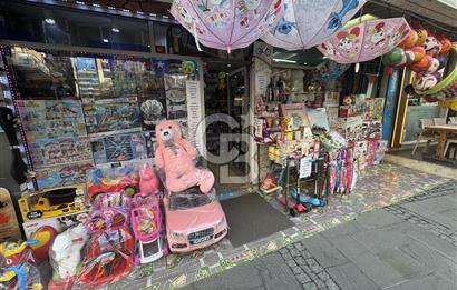 Ferit KUTLUAY'dan SÜTÇÜ İMAM CAD DE 120 M2 DEVREN OYUNCAKÇI