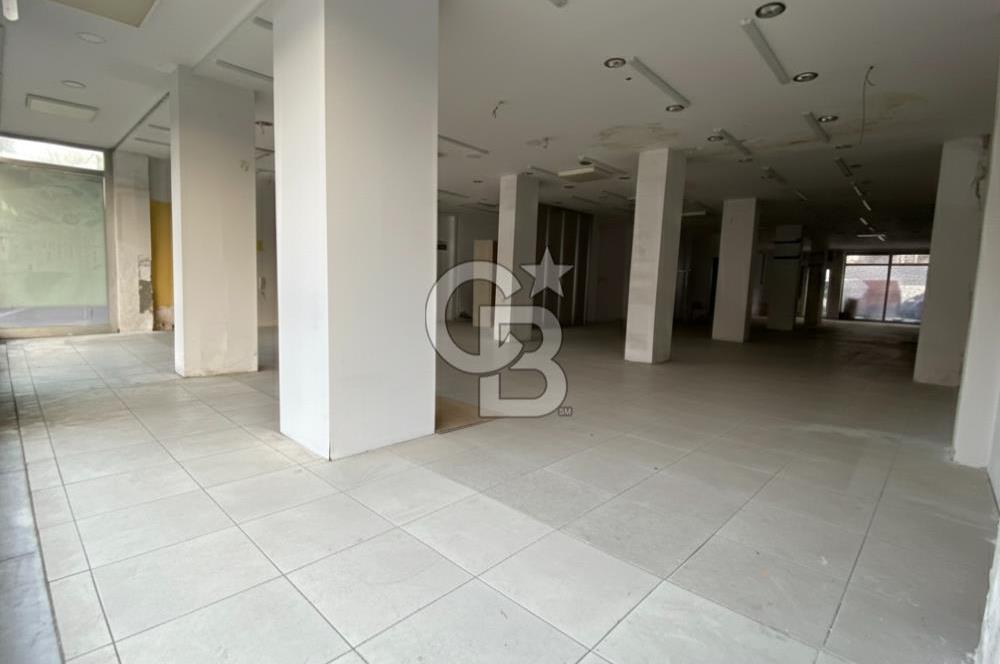 KÜÇÜKSU CADDESİNDE 220 M2 KİRALIK DÜKKAN