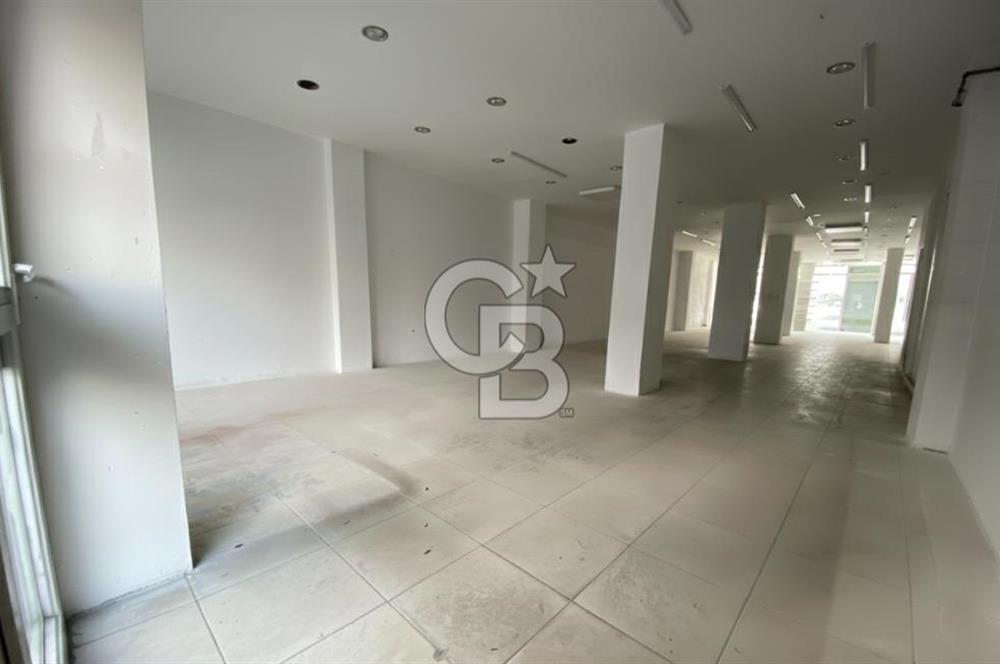KÜÇÜKSU CADDESİNDE 220 M2 KİRALIK DÜKKAN