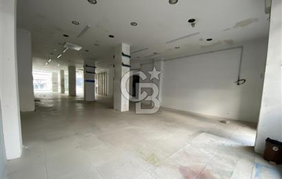 KÜÇÜKSU CADDESİNDE 220 M2 KİRALIK DÜKKAN