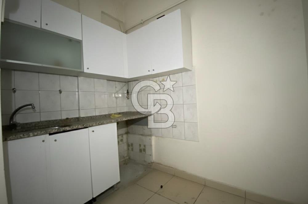 KÜÇÜKSU CADDESİNDE 220 M2 KİRALIK DÜKKAN