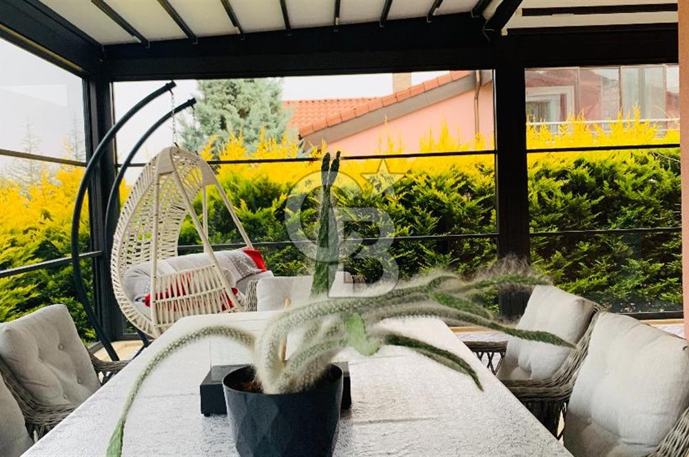 GÖLBAŞI BAHÇELİEVLERDE ÖZEL MİMARİ SİTE İÇİ SATILIK LÜKS VİLLA