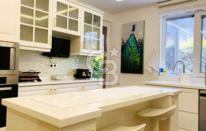 GÖLBAŞI BAHÇELİEVLERDE ÖZEL MİMARİ SİTE İÇİ SATILIK LÜKS VİLLA