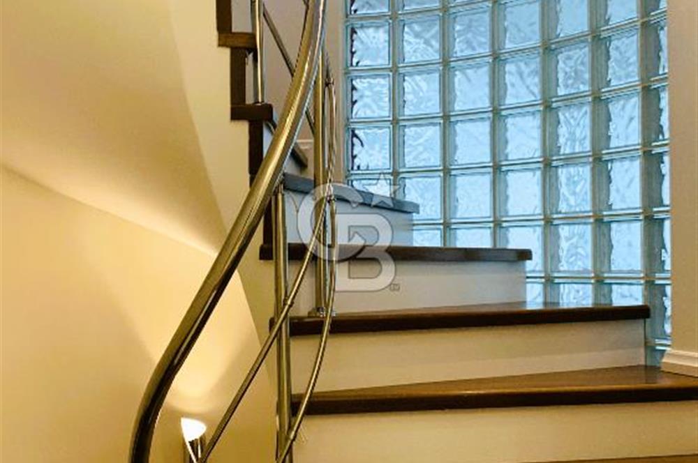 GÖLBAŞI BAHÇELİEVLERDE ÖZEL MİMARİ SİTE İÇİ SATILIK LÜKS VİLLA