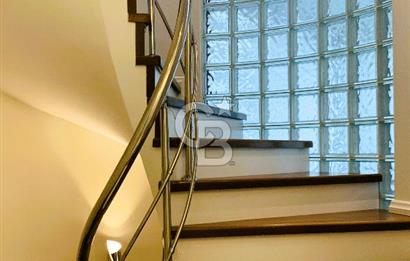 GÖLBAŞI BAHÇELİEVLERDE ÖZEL MİMARİ SİTE İÇİ SATILIK LÜKS VİLLA