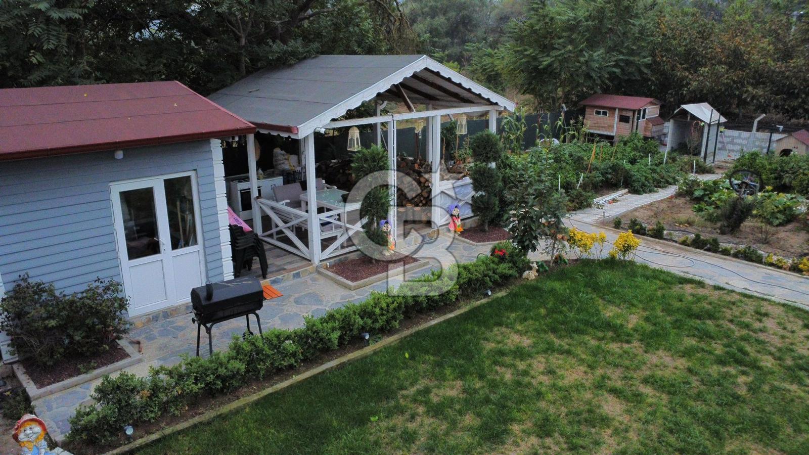 CB KiNG'DEN BÜYÜKBOSTANCI'DA ARSA İÇİ 2+1 SATILIK BAĞ EVİ