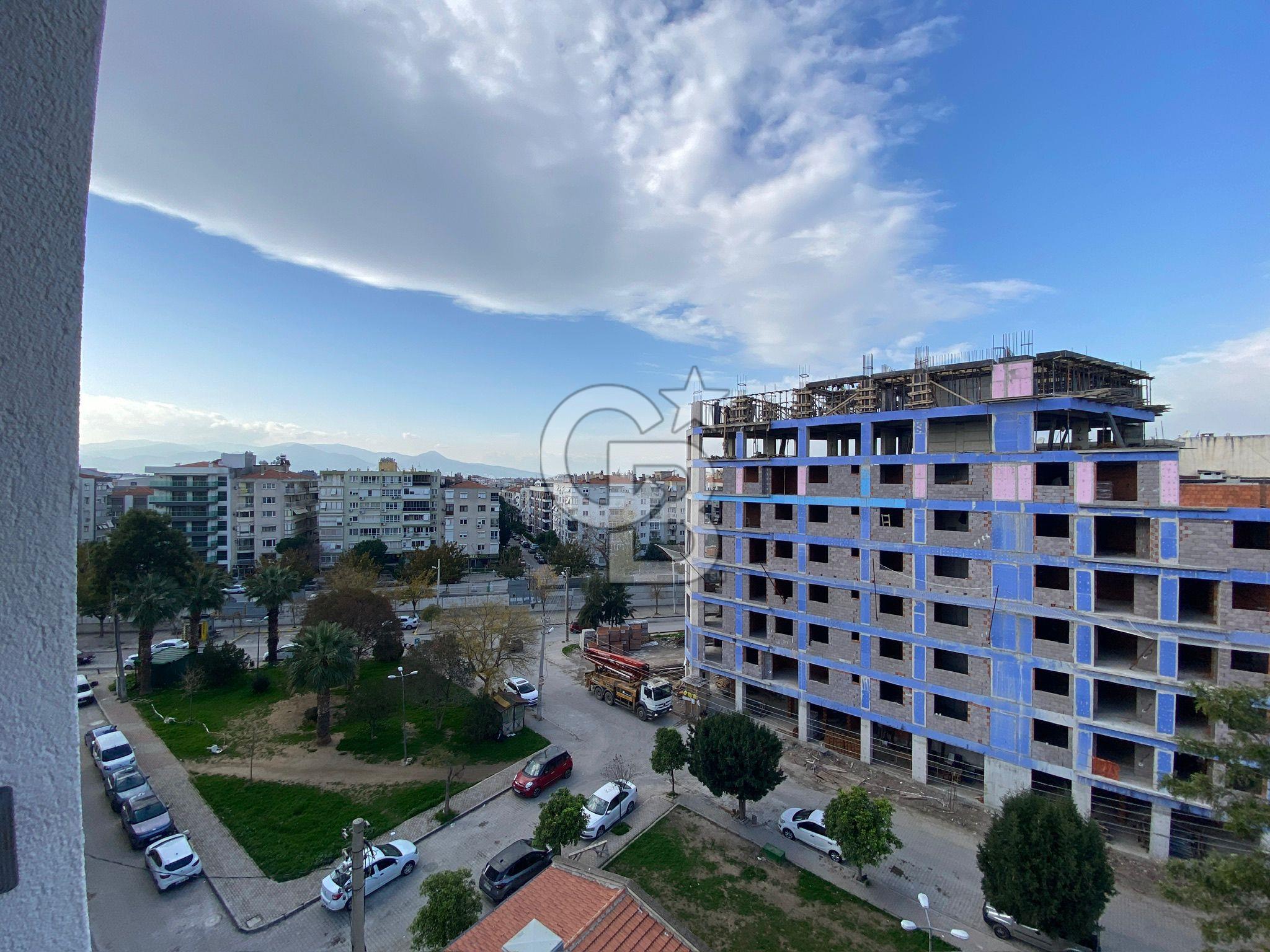 Karşıyaka Nergiz’de Yeni Binada Kiralık Daire