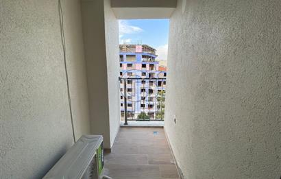 Karşıyaka Nergiz’de Yeni Binada Kiralık Daire