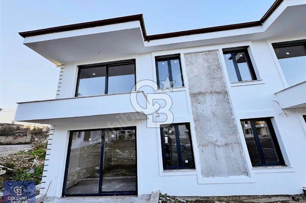 Ayvalık Keremköy Satılık Bahçe Girişi 2+1 Daireler