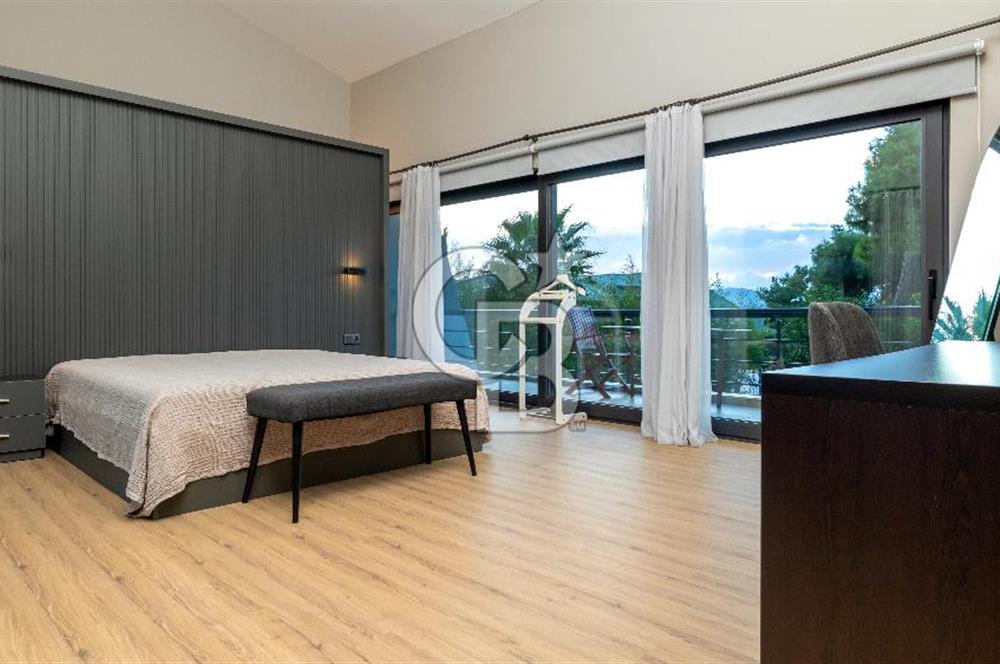 Sıraselviler Sitesi Full Yenilenmiş Deniz Manzaralı 5+1 Villa