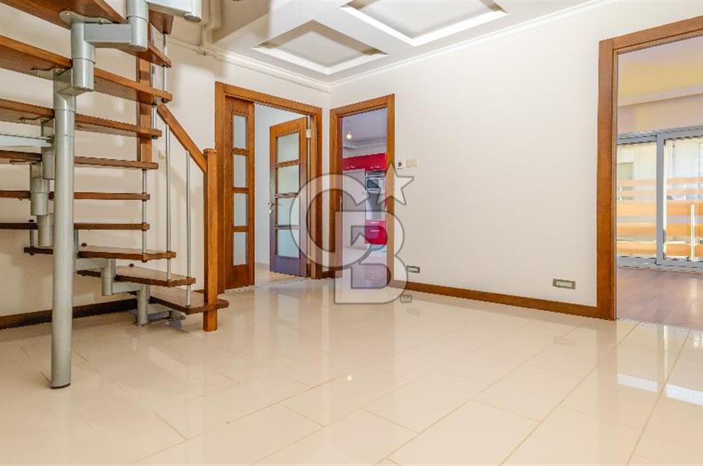 Güzelbahçe Oasis Evleri Satılık 4+1 Teraslı Dubleks Daire Boş