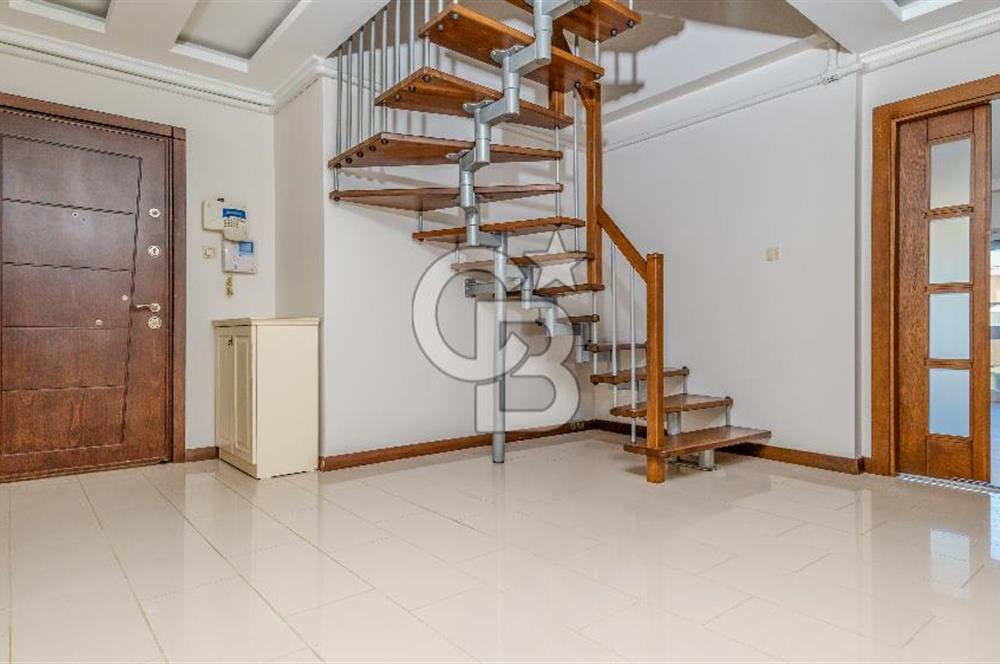 Güzelbahçe Oasis Evleri Satılık 4+1 Teraslı Dubleks Daire Boş