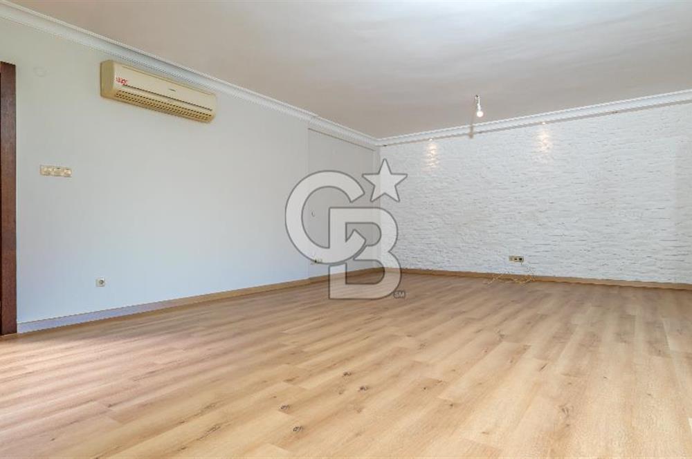 Güzelbahçe Oasis Evleri Satılık 4+1 Teraslı Dubleks Daire Boş