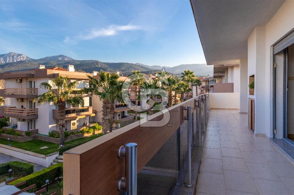 Güzelbahçe Oasis Evleri Satılık 4+1 Teraslı Dubleks Daire Boş