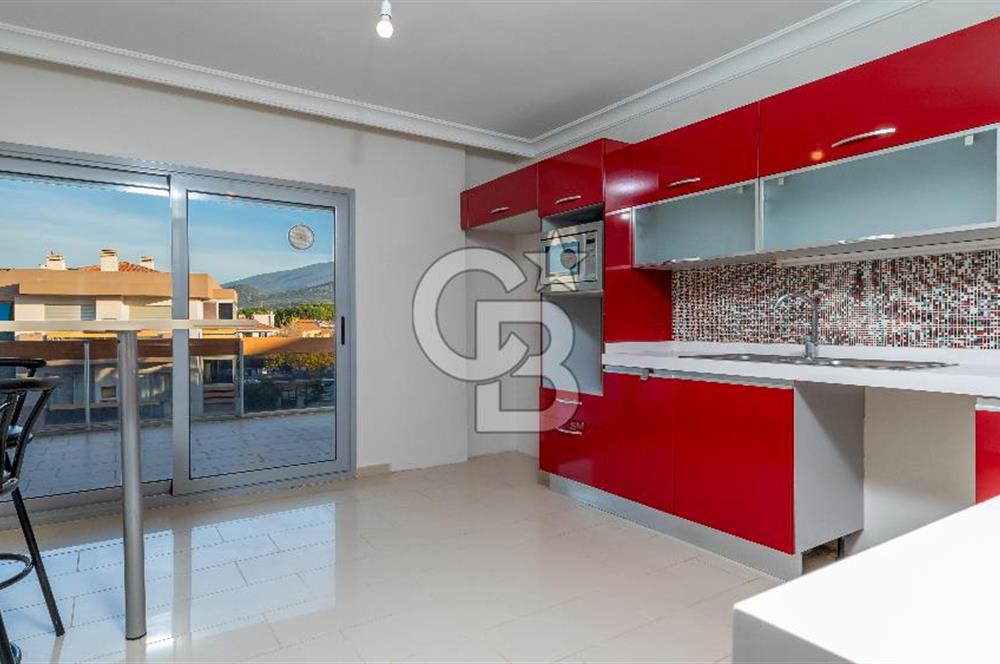 Güzelbahçe Oasis Evleri Satılık 4+1 Teraslı Dubleks Daire Boş