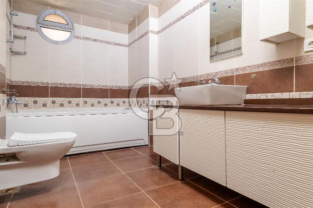 Güzelbahçe Oasis Evleri Satılık 4+1 Teraslı Dubleks Daire Boş