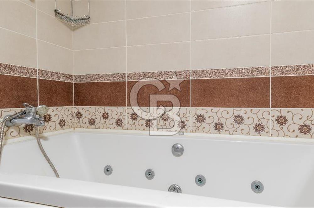 Güzelbahçe Oasis Evleri Satılık 4+1 Teraslı Dubleks Daire Boş