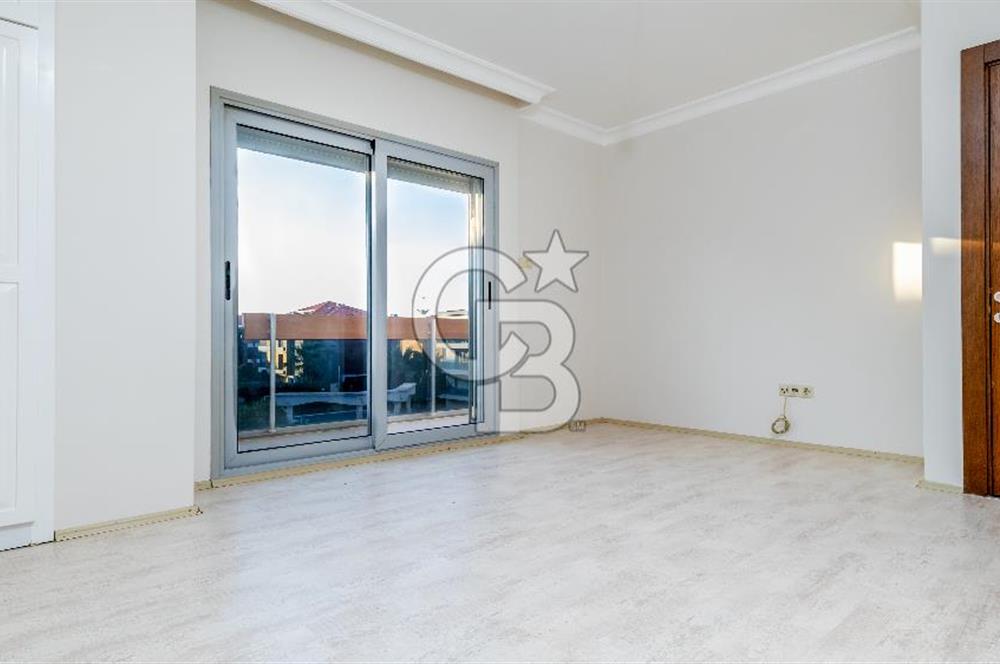 Güzelbahçe Oasis Evleri Satılık 4+1 Teraslı Dubleks Daire Boş