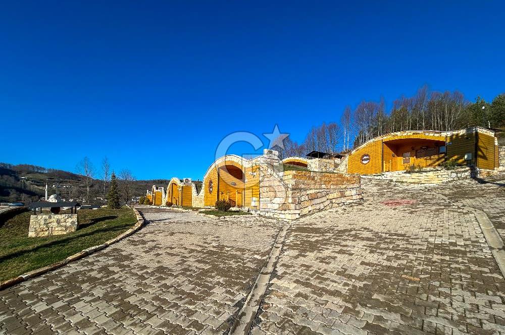 CB CLASS İZNİKTE DOĞA KONSEPTLİ AKTİF GETİRİLİ DAĞ EVLERİ TESİSİ