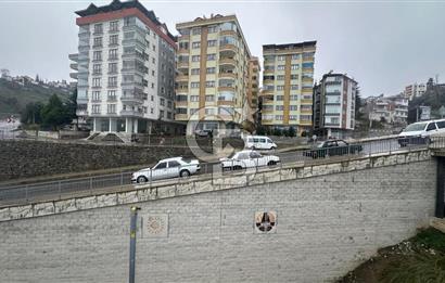 AKÇAABAT MERKEZDE,ANAYOLA YAKIN 3+1 SIFIR KİRALIK DAİRe