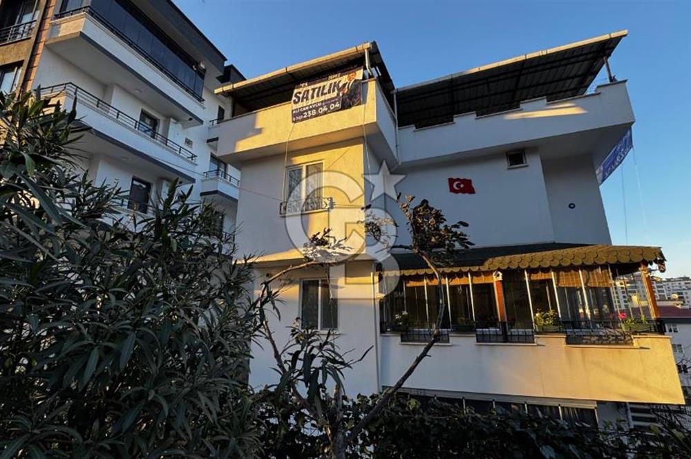 Atakum İstiklal Mahallesinde Satılık Villa