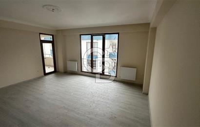AKÇAABAT MERKEZDE,ANAYOLA YAKIN 3+1 SIFIR KİRALIK DAİRe