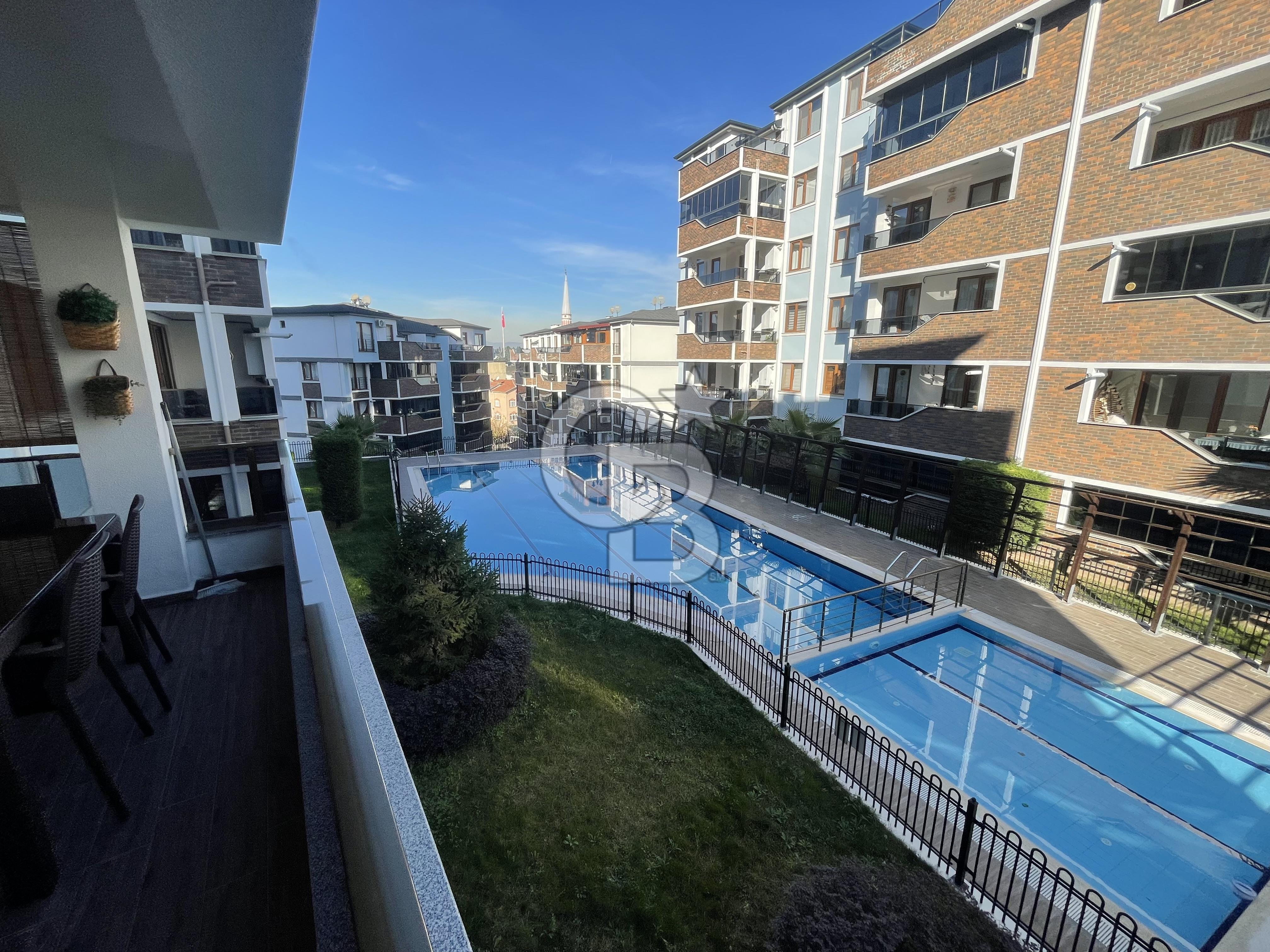 OLKAR SAFİR SİTESİ'NDE HAVUZ MANZARALI LÜKS 3+1 BAHÇE DUBLEKS