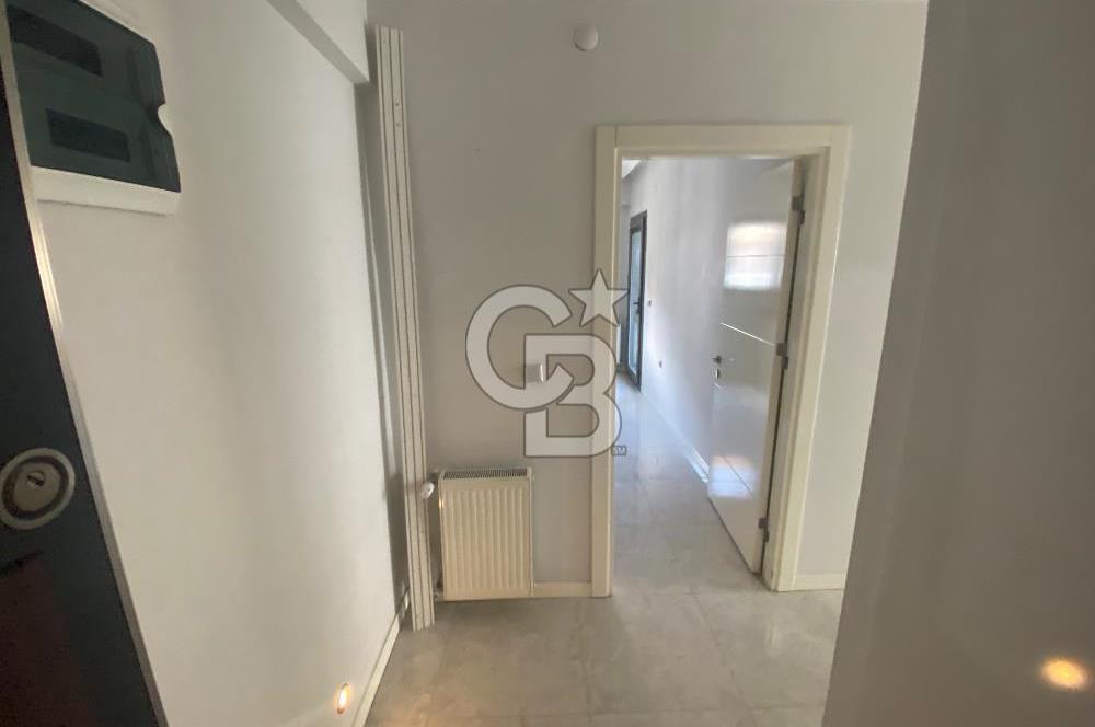Karşıyaka Örnekköy’de Kapalı Mutfak 2+1 Kiralık Daire