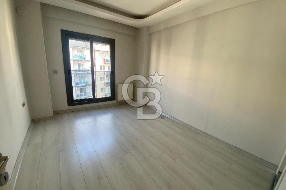 Karşıyaka Örnekköy’de Kapalı Mutfak 2+1 Kiralık Daire
