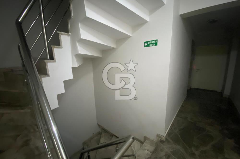 Karşıyaka Örnekköy’de Kapalı Mutfak 2+1 Kiralık Daire