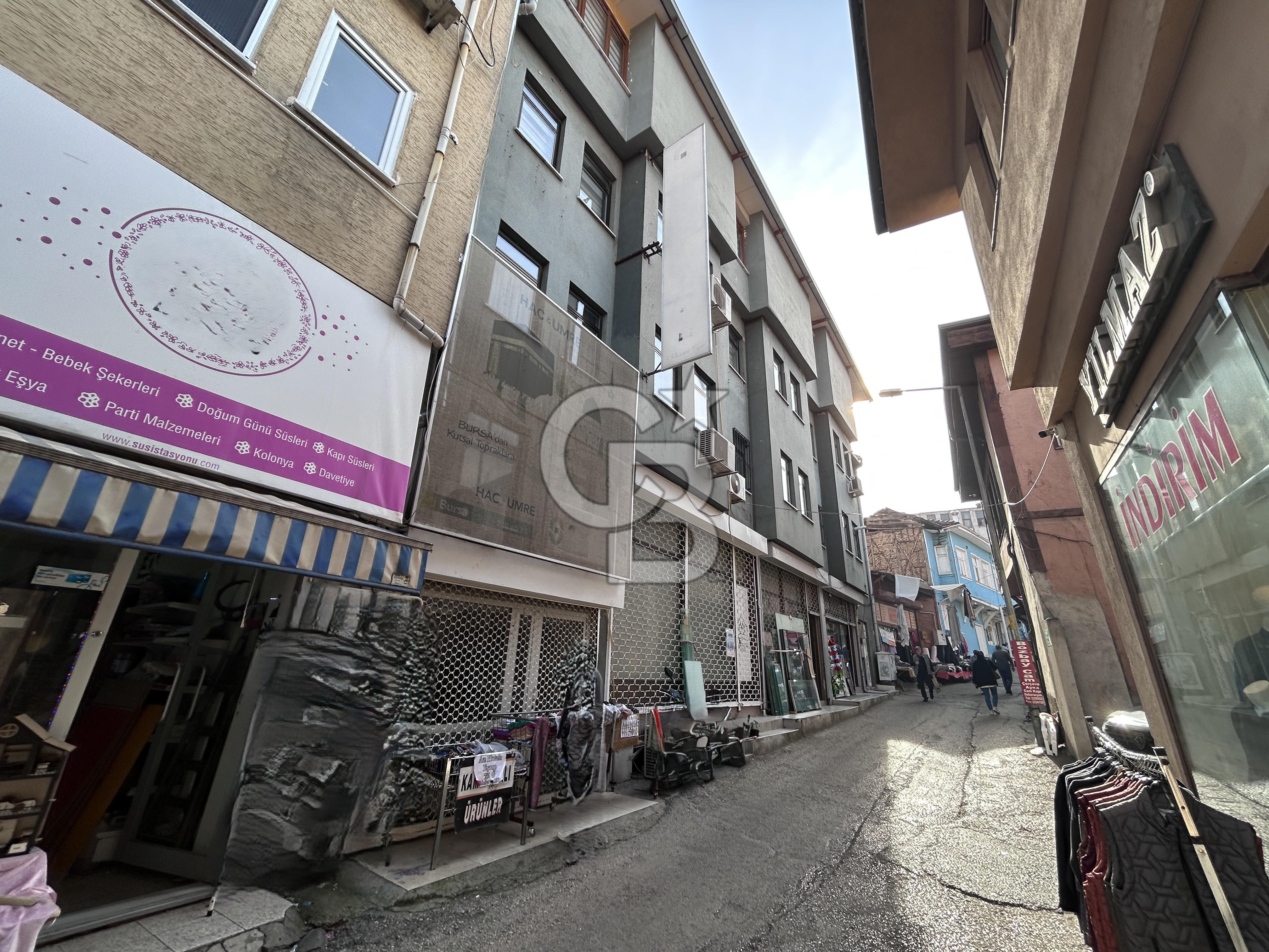 CB CLASS SATILIK 5 KATLI REYHAN ÇARŞISINDA TİCARİ BİNA