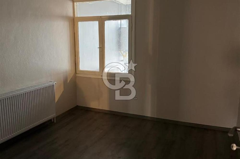 BORNOVA MERKEZDE 2+1 KİRALIK DAİRE