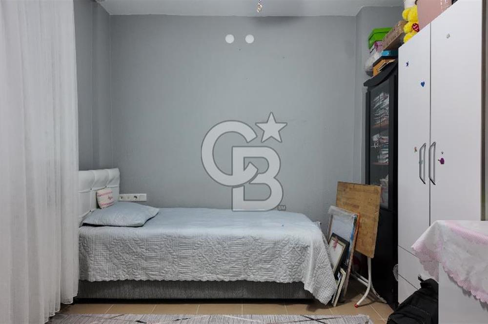 BORNOVA ALTINDAĞ’DA MERKEZİ KONUMDA SATILIK 3 KATLI BİNA