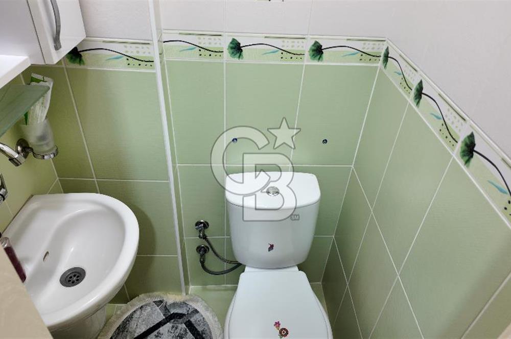 BORNOVA ALTINDAĞ’DA MERKEZİ KONUMDA SATILIK 3 KATLI BİNA