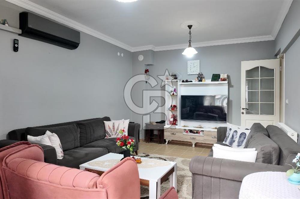 BORNOVA ALTINDAĞ’DA MERKEZİ KONUMDA SATILIK 3 KATLI BİNA