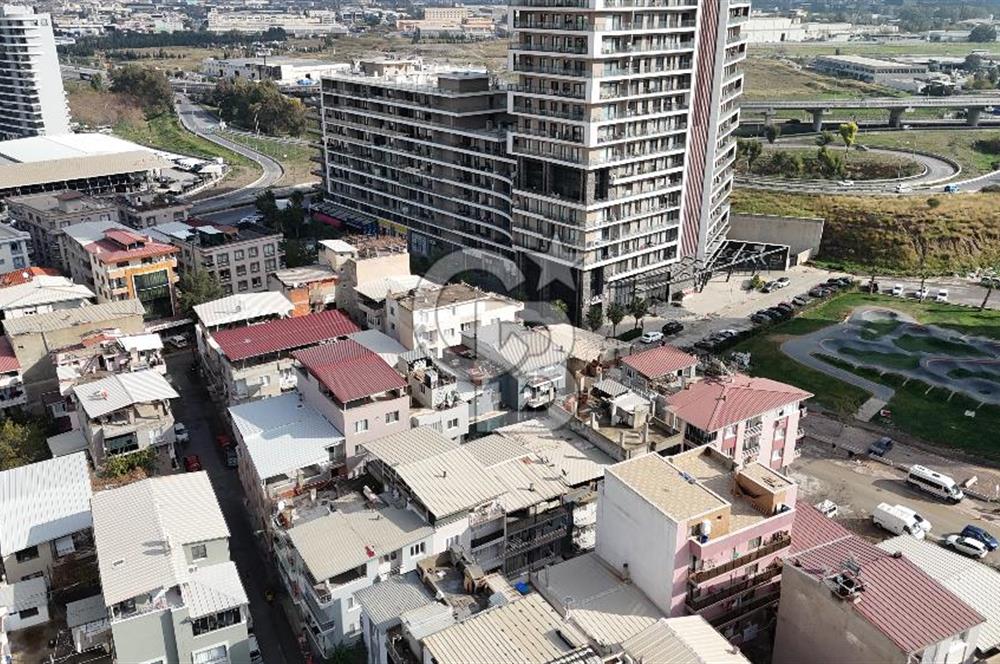 BORNOVA ALTINDAĞ’DA MERKEZİ KONUMDA SATILIK 3 KATLI BİNA